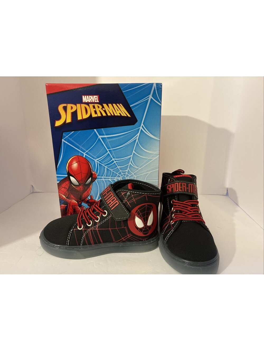 Boys Spiderman Light Up Sneakers-Size 11